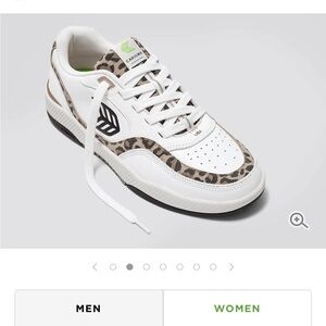 Cariuma White leather and Leopard print Sneakers